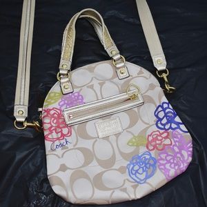 Coach Daisy Appliqué Floral Crossbody/Handbag